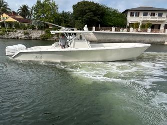 37' Seahunter 2012 Yacht For Sale